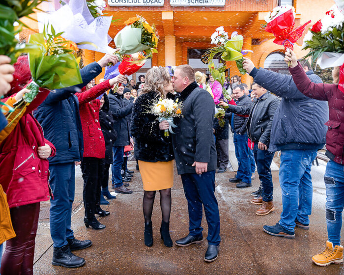 foto video nunta suceava pret,Primaria Scheia, ninge, portocaliu, local