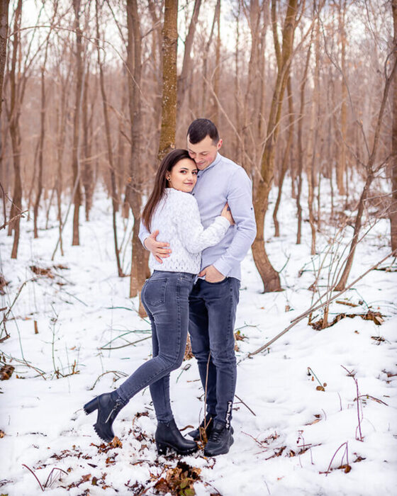 foto video nunta suceava pret, ghete negre, cuplu, copaci, zapada, iubire
